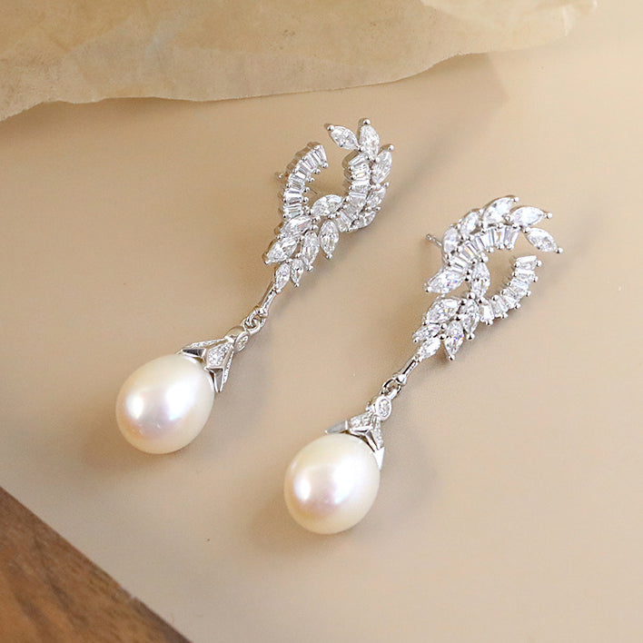 Luxury Princess Teardrop Pearl Dangle Earrings