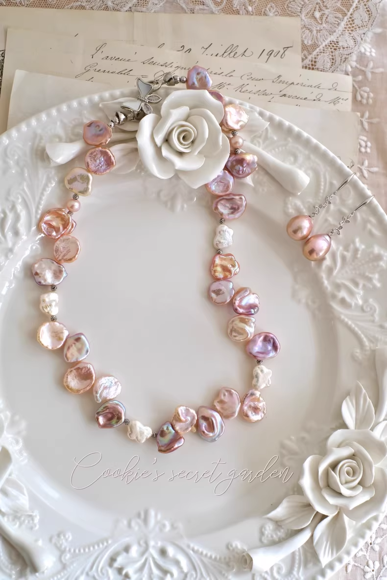 【Monet Garden Collection】 Handmade Butterfly Yard Baroque Pearl Necklace