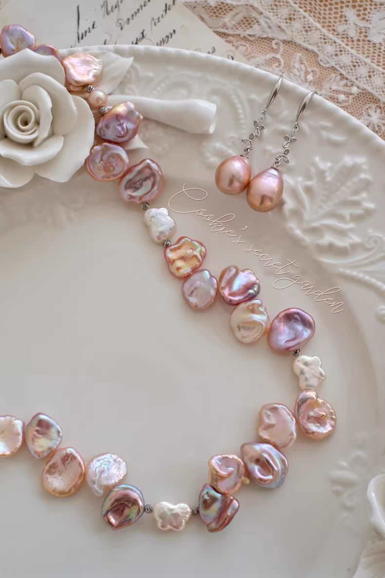 【Monet Garden Collection】 Handmade Peach Melody Baroque Pearl Earrings