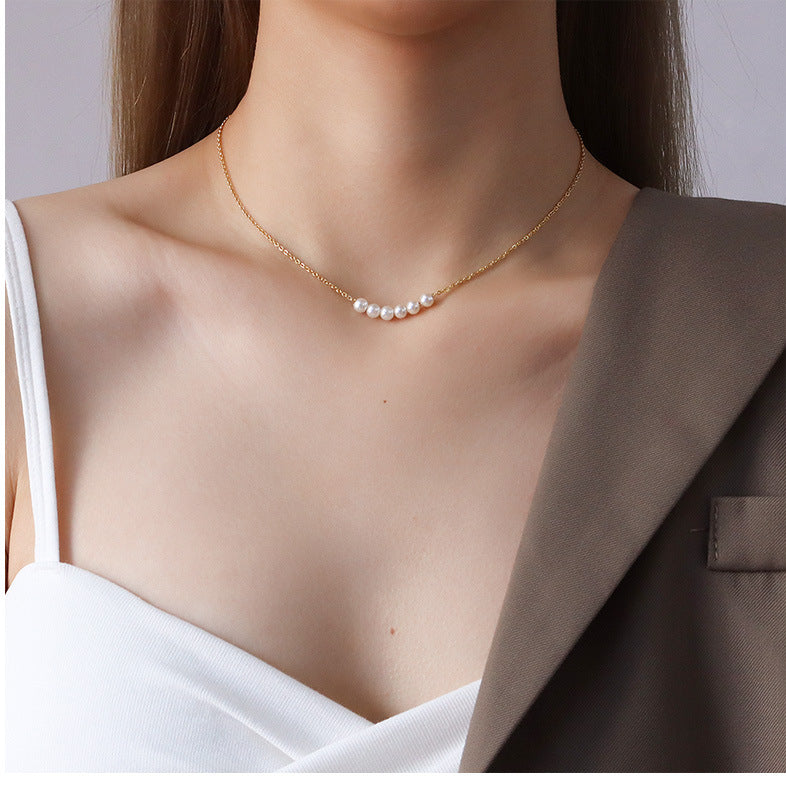 Simple Style Pearl Pendant Necklace