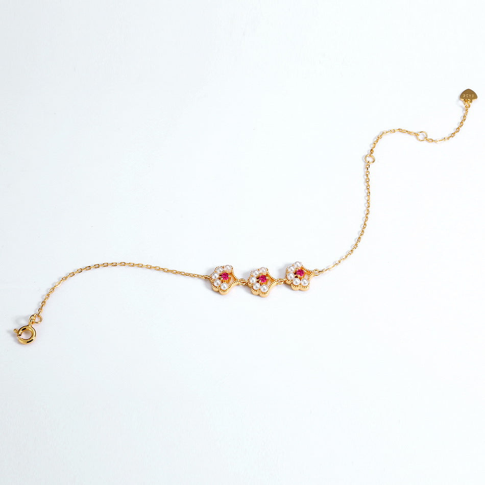 Tiny Petal Pearl Bracelet