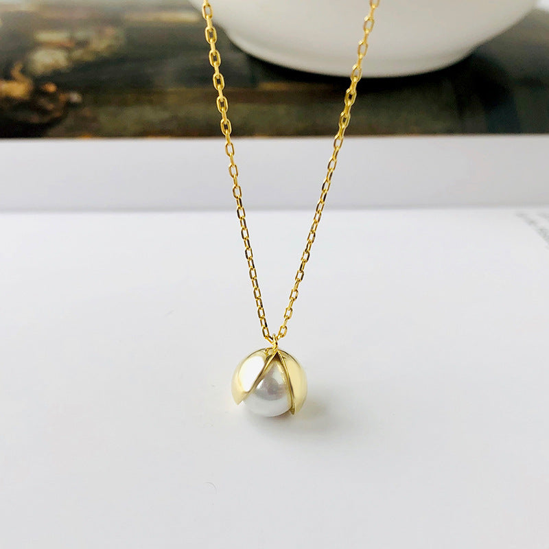 Single Pearl Pendant Gold Necklace