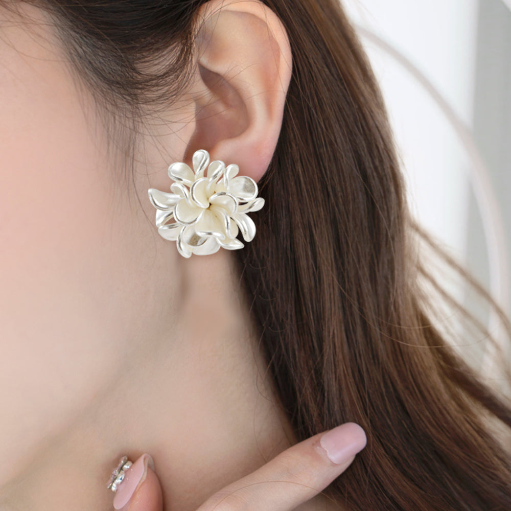 Flower Pearl Petal Earrings