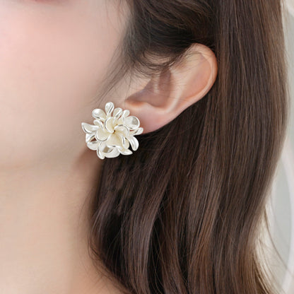 Flower Pearl Petal Earrings