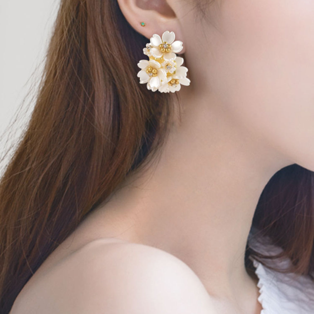 Flower Gold Pearl Earrings