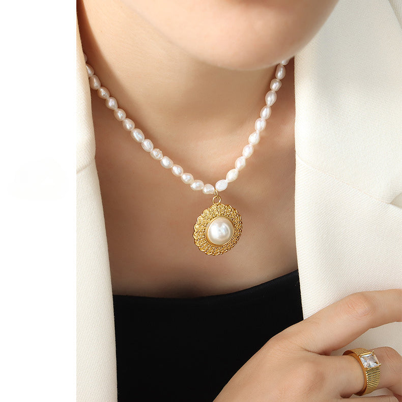 Vintage Bezel Oval Pearl Pendant Necklace