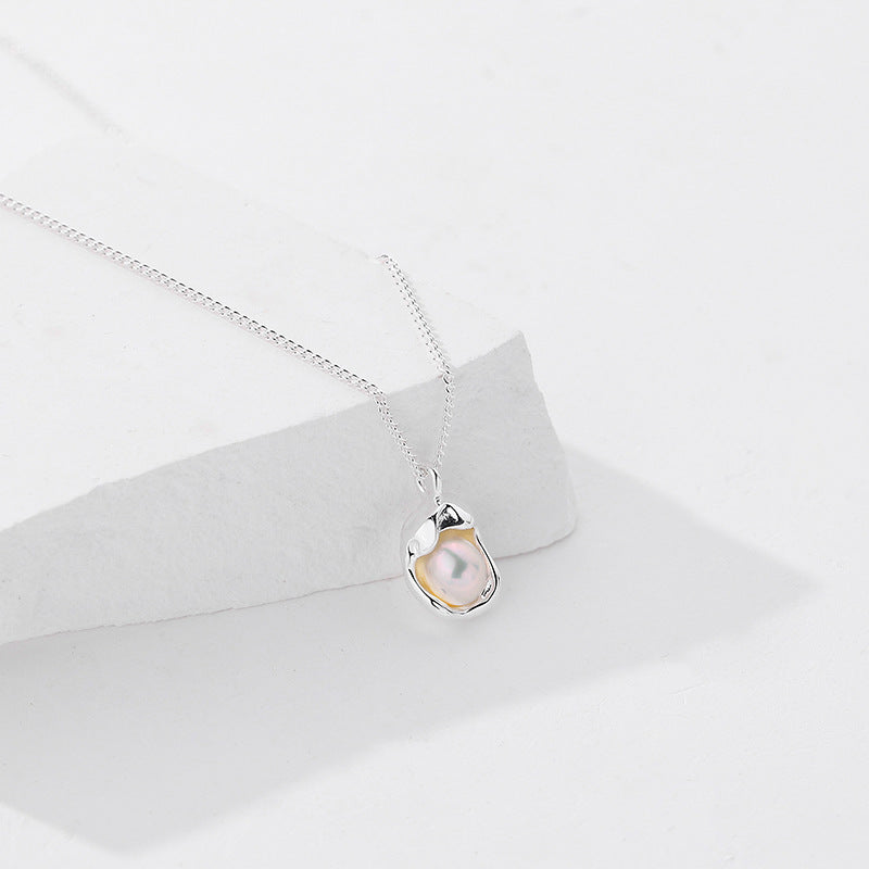 Egg Shape Pearl Pendant Necklace