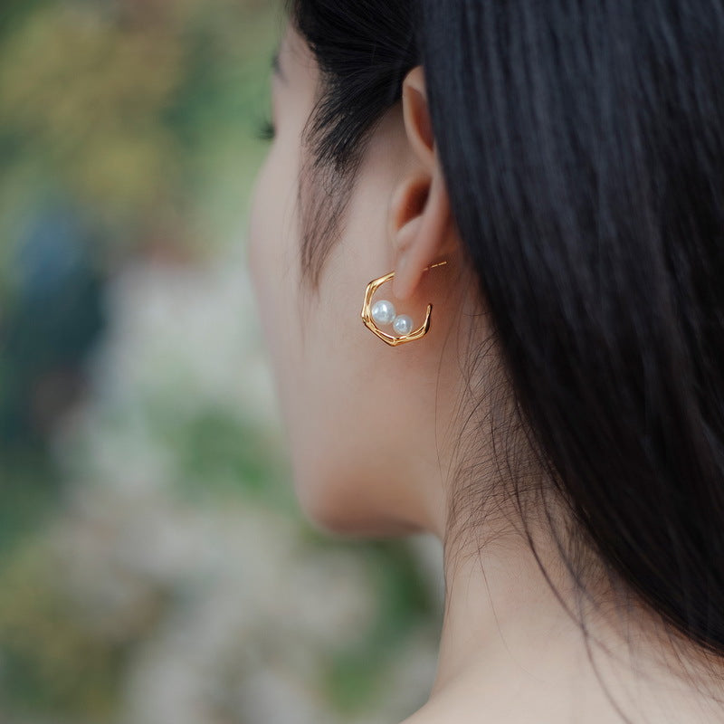 10K Gold Earrings With 2 Pearls