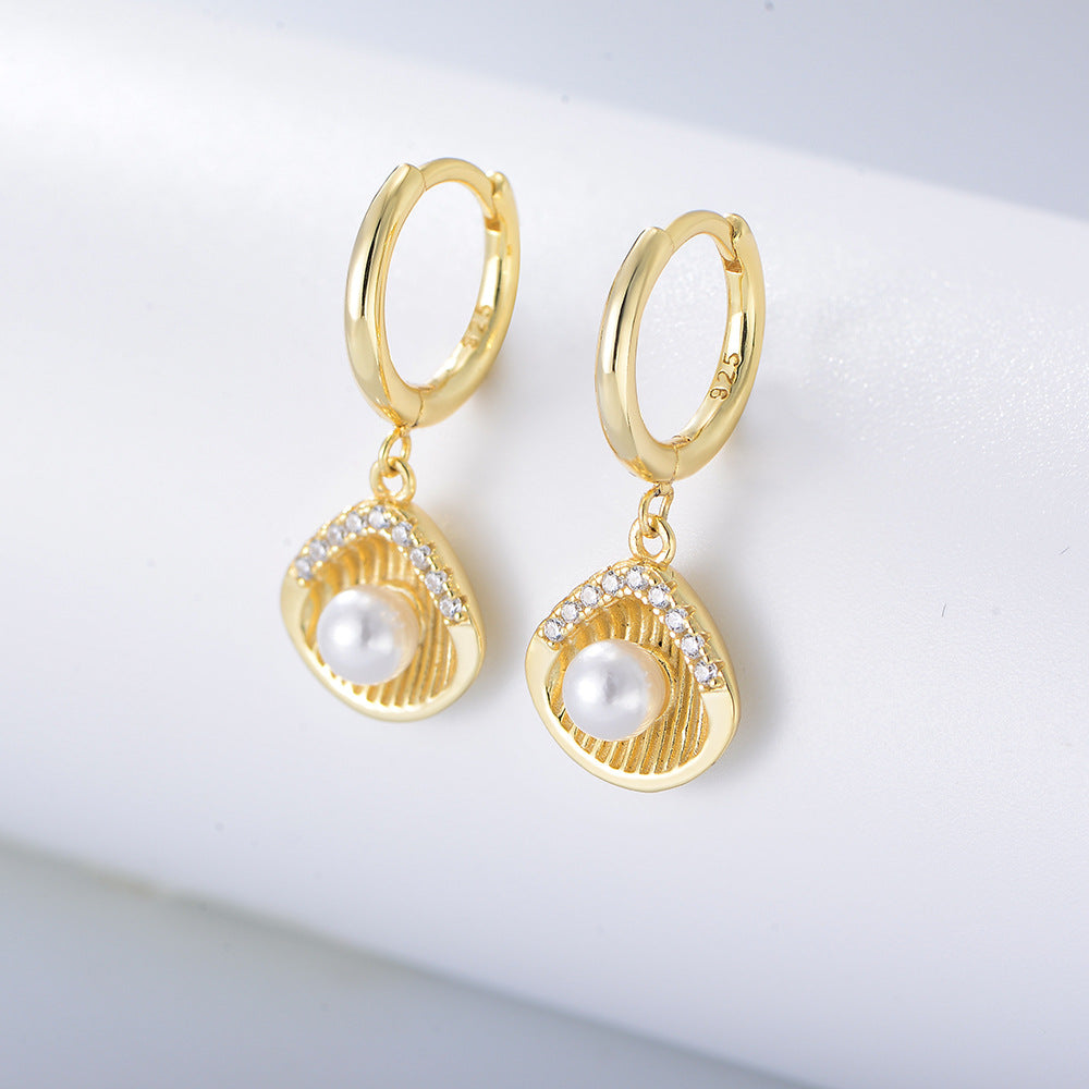 Zircon Shell Teardrop Pearl Earrings