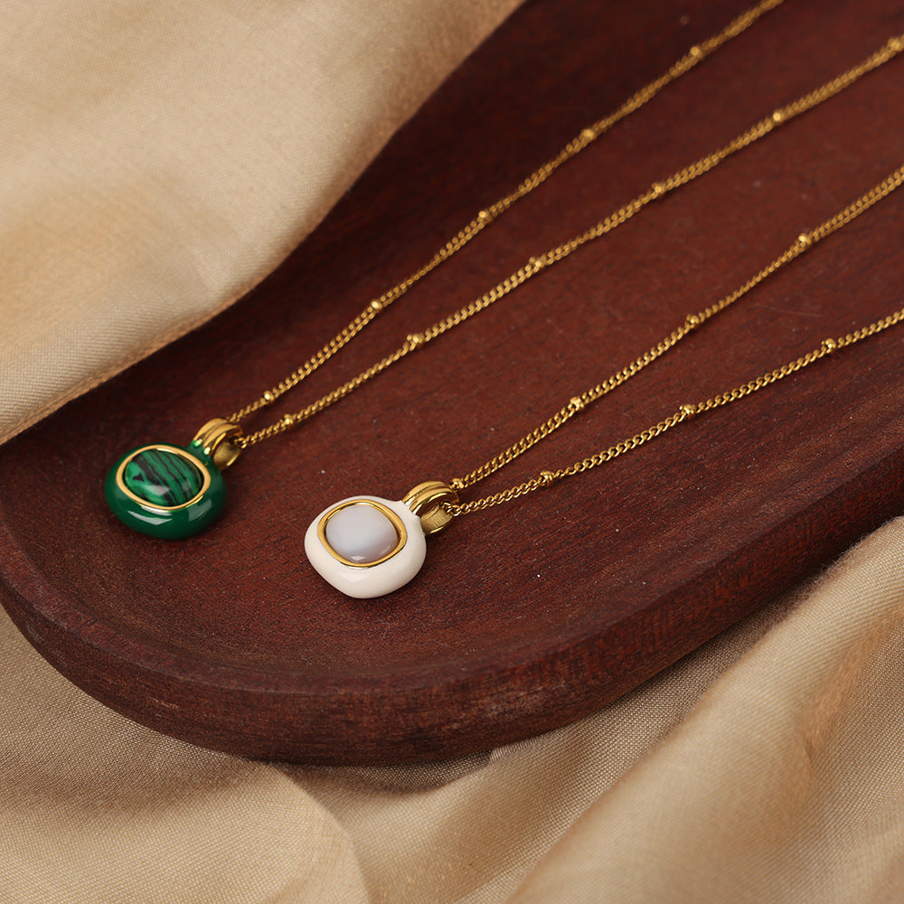 Personality White Seashell Pearl Malachite Pendant Necklace