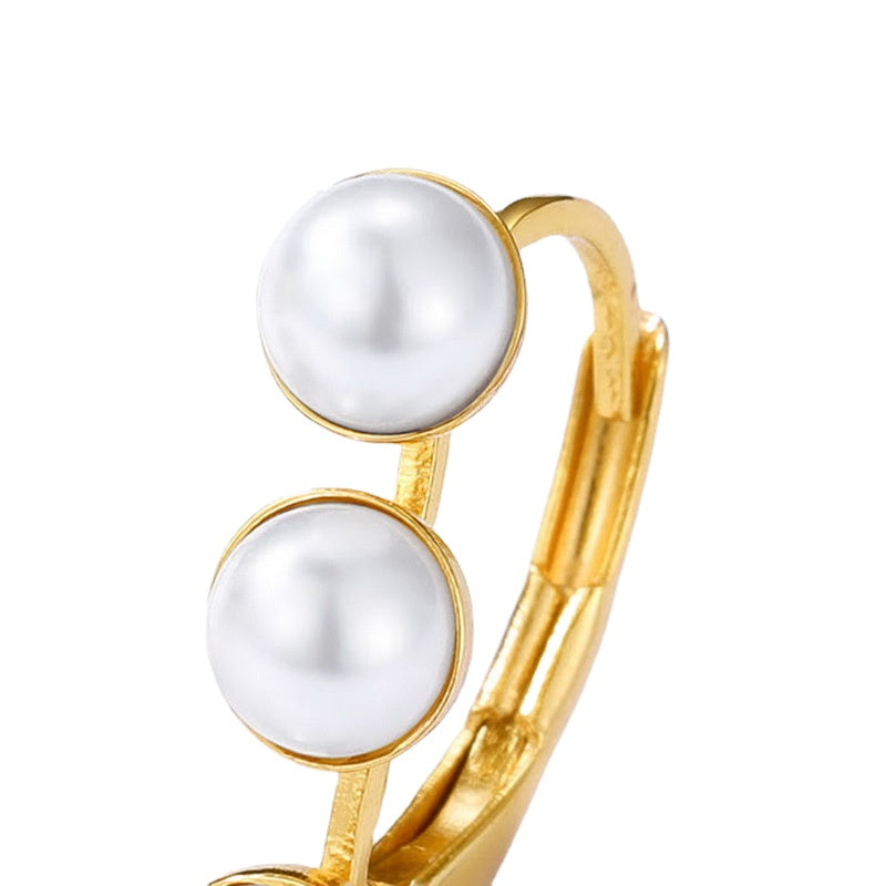 Clip On Hook 3 Pearl Earrings